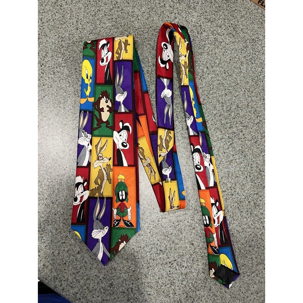 Looney Tunes Mania necktie 1996 Vintage Men's Black Pepe Bugs Marvin Tweety Taz